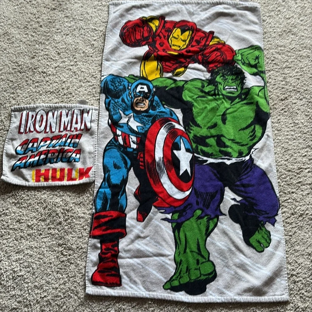 ⭐️ 3/$20 MARVEL: Toddler/Small Child Logo Towel and Wash Cloth EUC
